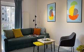 Urban Apartments Premium Baildona No 11 Free Garage, Self Check-In